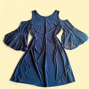 R&M Richards‎ Cold Shoulder Dress With Lacey Bell Sleeves Black Women’s Size 20W